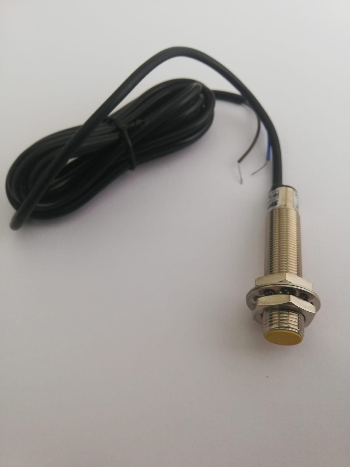 IS-LM12-2002A